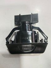 Cargar imagen en el visor de la galería, PILOTO MATRICULA FORD
