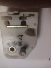 Cargar imagen en el visor de la galería, RESBALON PUERTA DERECHA RENAULT 9/11
