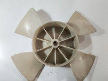 Cargar imagen en el visor de la galería, ASPA VENTILADOR RENAULT 5/6/7

