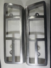 Cargar imagen en el visor de la galería, PROTECTOR PILOTOS TRASERO SIMCA 1200 MODERNO
