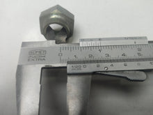 Cargar imagen en el visor de la galería, TUERCA MANGUETA SIMCA 1000
