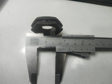 Cargar imagen en el visor de la galería, TUERCA FIJACIÓN SEAT 850
