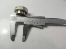 Cargar imagen en el visor de la galería, TUERCA MANGUETA IZD/DECH SEAT 1400/1500
