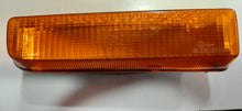 Cargar imagen en el visor de la galería, TALCO PILOTO FORD FIESTA DEL. DCH (76-89)
